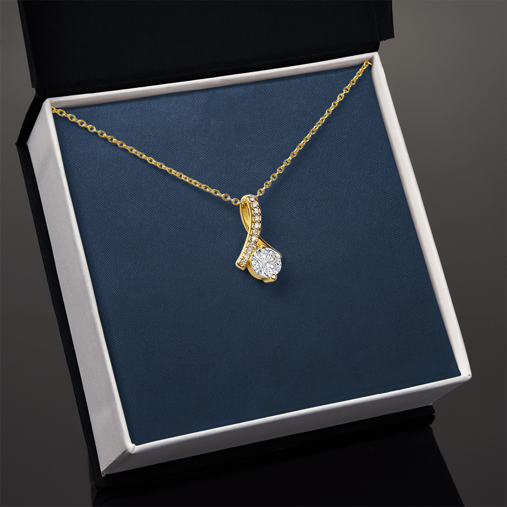 Alluring Beauty Necklace – Yellow & White Gold Variants